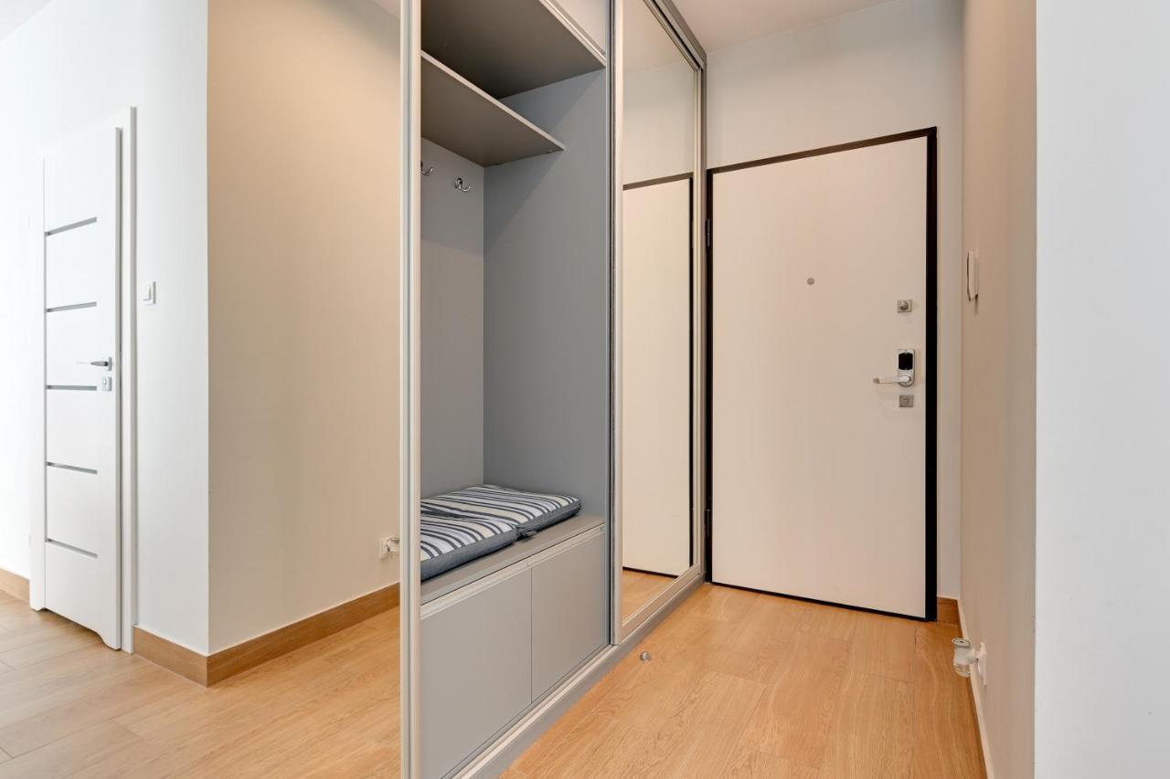 Holiday Apartment Near The Sea - Free Private Parking Gdańsk Exterior foto